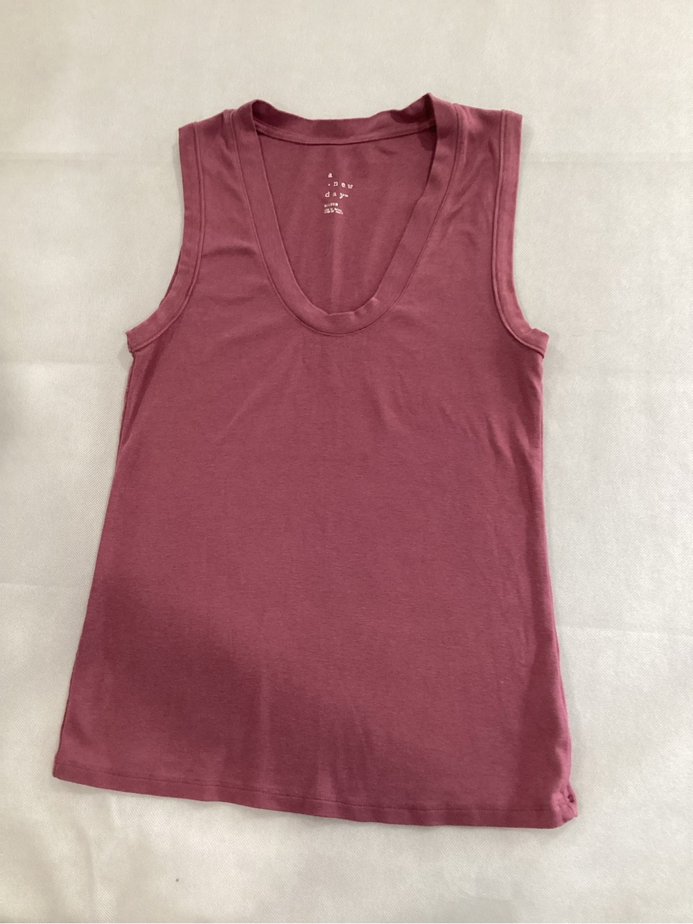 a new day Sleeveless Scoop Tank Top - Mauve size medium 9 20